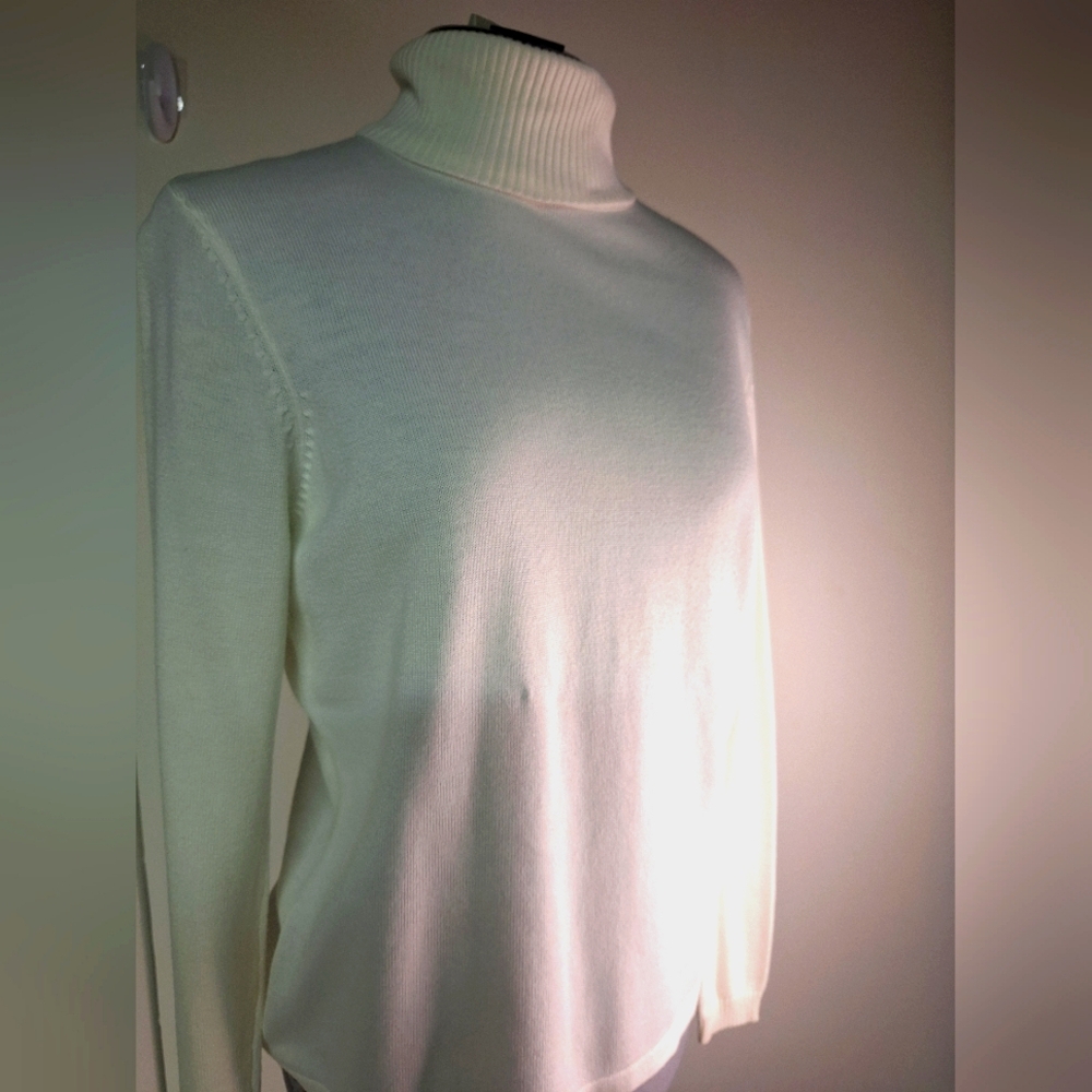 Sag Harbor Light Blue Mock Neck Sweater Size Small/ chico